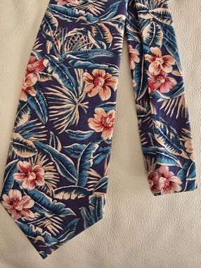 Cabralli Collection Blue Floral Cotton Men's Necktie Tie